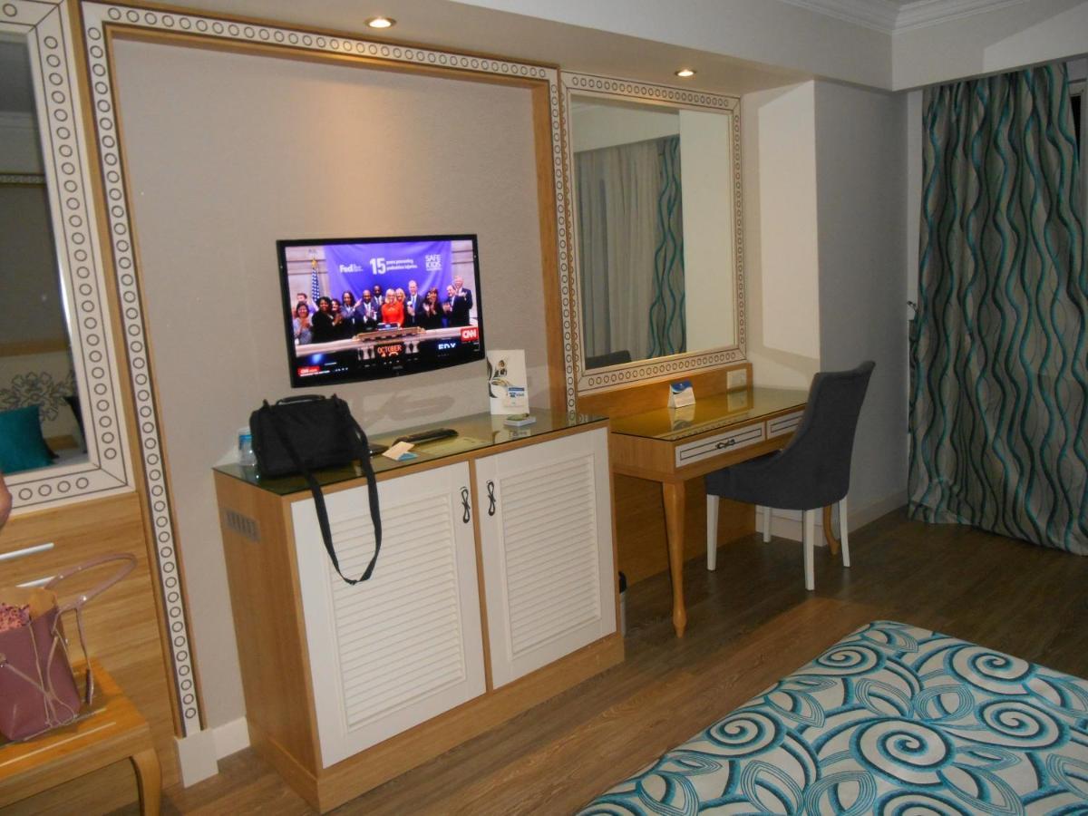 Hotel Kovarna ジェチーン エクステリア 写真